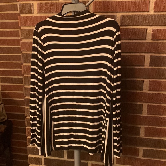 Loft Outlet Sz Md Top - Picture 3 of 6